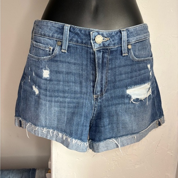PAIGE Pants - PAIGE jimmy jimmy shorts Medium Blue Distressed Denim 98% cotton sz 26